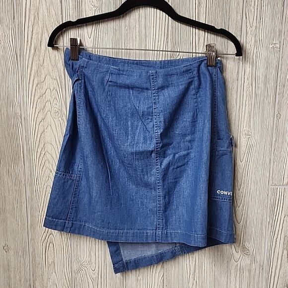 Converse Chambray Denim Wrap Mini Skirt With Cargo Pocket Womens Small NWT - Picture 2 of 9